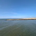 4 Person In